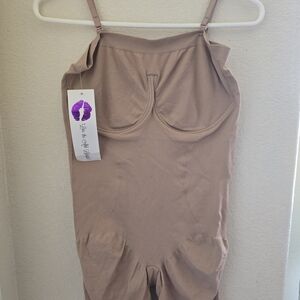 Rhonda Shear Shapewear Bodysuit - XL, NWT